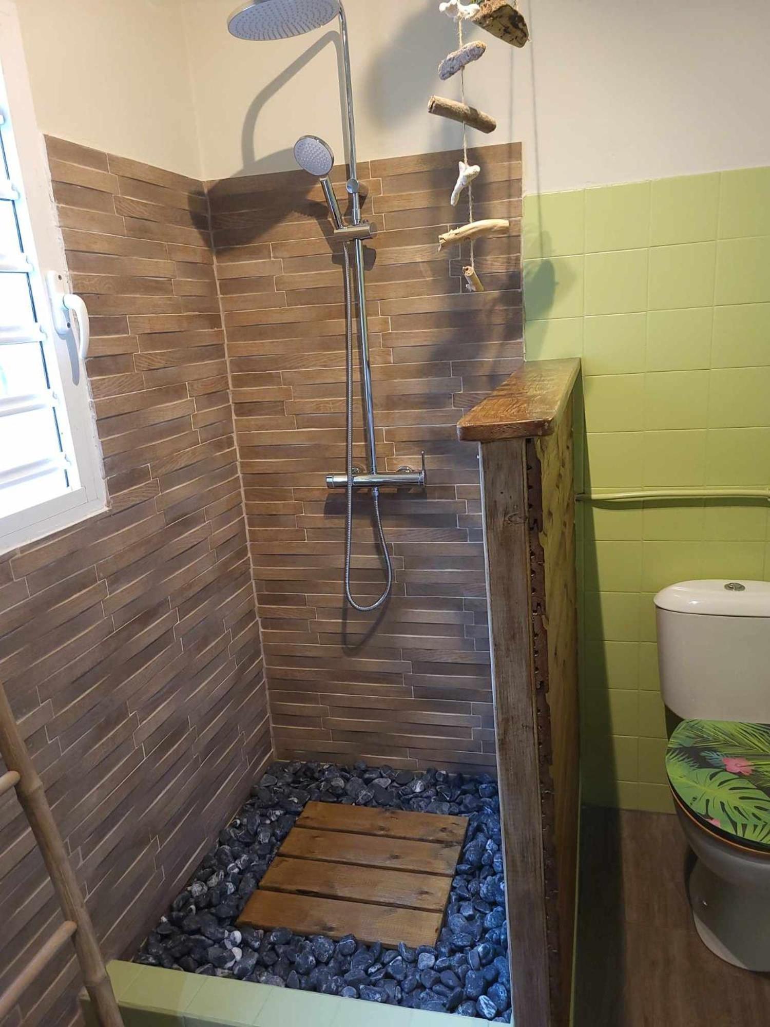 Gite Kaz' A Tyka Jacuzzi Privatif Saint-Francois  Exterior foto